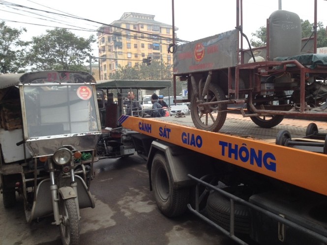 Hà Nội thu giữ hàng loạt xe thương binh giả - ảnh 2